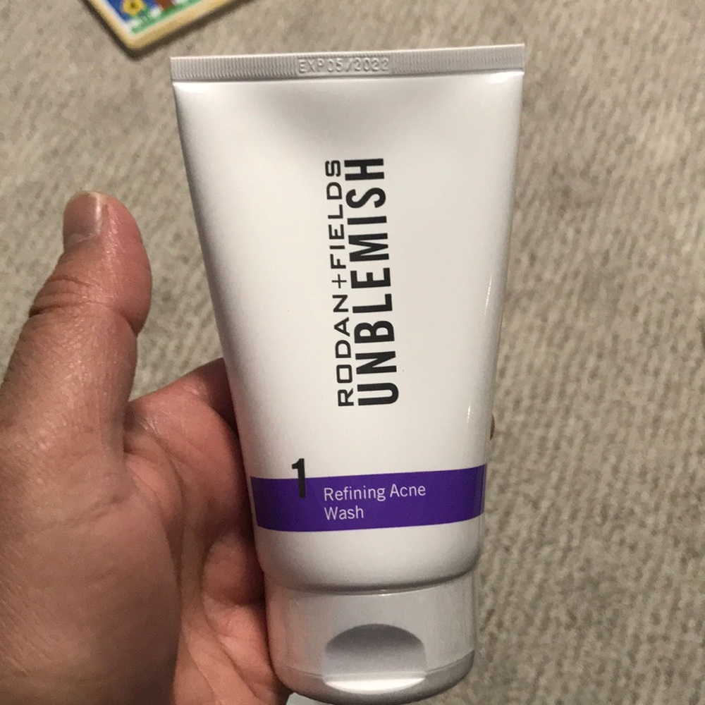 New Rodan & Fields Refining Acne Wash